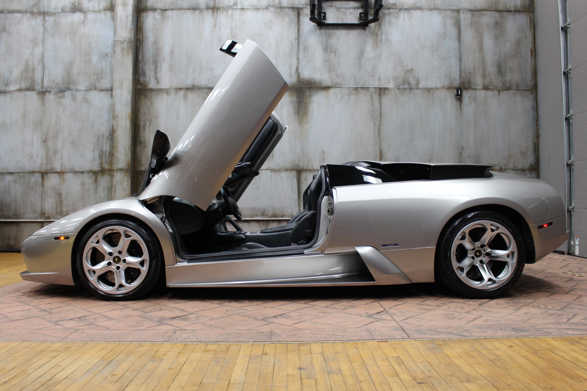 Used-2005-Lamborghini-